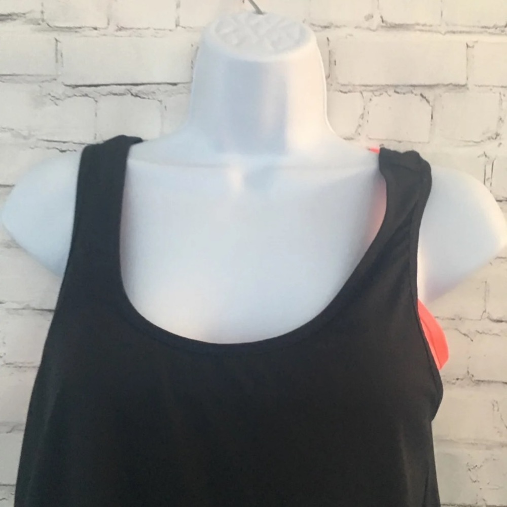 Fabletics top size XS - Picture 8 of 11